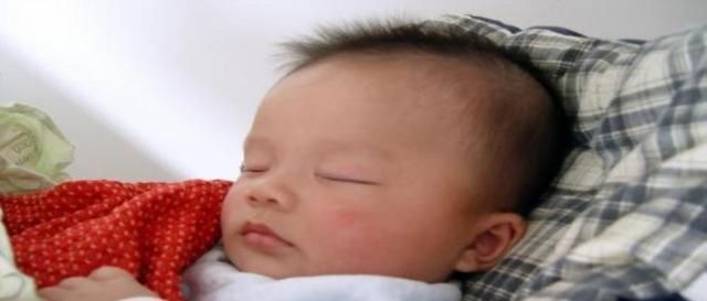 妈妈|妈妈下楼取快递,再回到家孩子已经“窒息离世”,一切都来不及了