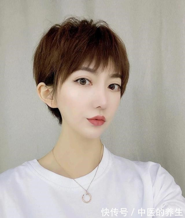 短发 发型无论怎么剪,也要先看看这10几款,忍不住都想试一试!