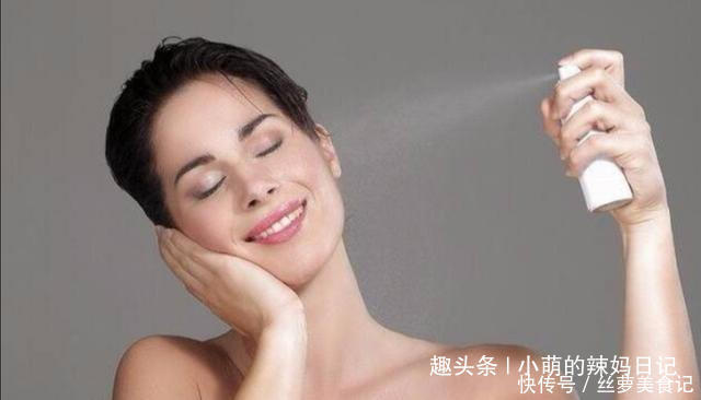 洗脸后，直接用手拍打爽肤水？怪不得皮肤差！这样做才是正确的