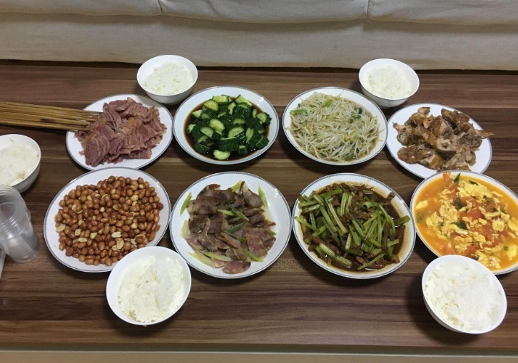 三伏天,农村阿婆常吃这3道家常菜,没肉却很下饭,每天吃都不腻