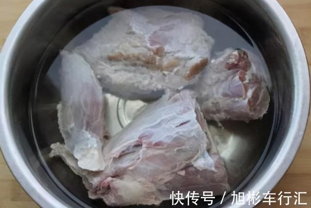 香料|卤牛肉时，做好4个步骤，牛肉不柴不腥，不比外面卖的卤牛肉差
