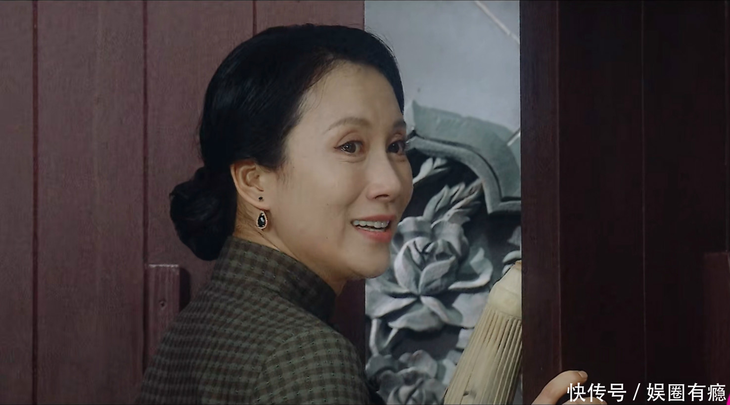 表演|?改不了说台词方式,放不下高傲身段,杨志刚输给胡杏儿真不冤