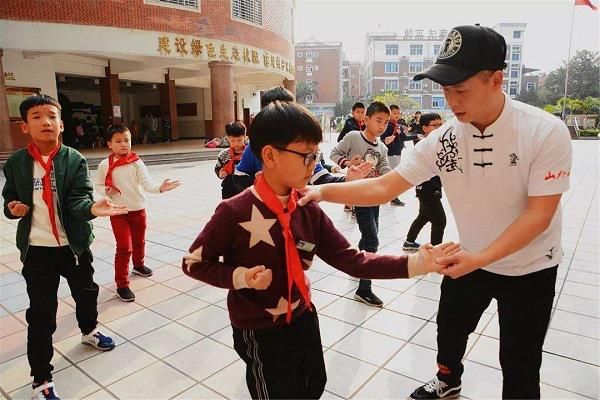 通知|教育部最新通知，中小学生迎来一个“好消息”，家长们却喜忧参半