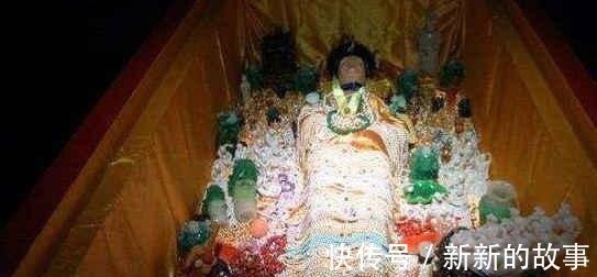 逝者@人去世后下葬时,为何口中要含着东西原来是种科学手段!