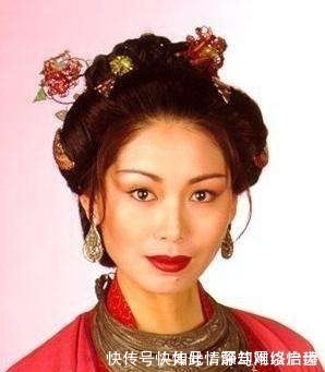 神龙教！洪夫人为啥嫁给韦小宝？三个原因，最后一个让她羞愧难当！