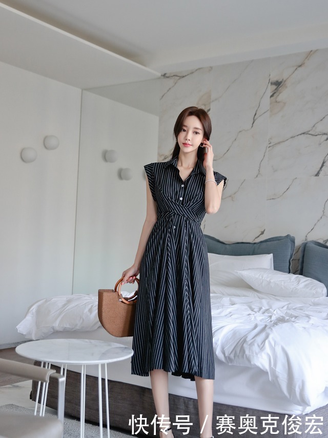 轻熟|孙允珠时尚穿搭:曼哈顿立体时尚竖条纹轻熟裙