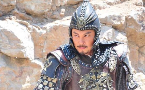 荡平|此人手持偃月刀,擒杀三十八将,最终荡平梁山