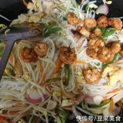 泡米粉|这是海鲜炒粉最正宗的做法，好吃到爆