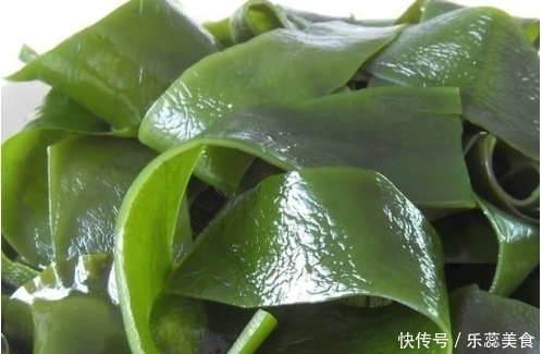 泡海带时,直接用水泡就“废”了,跟着我做,海带干净无腥味