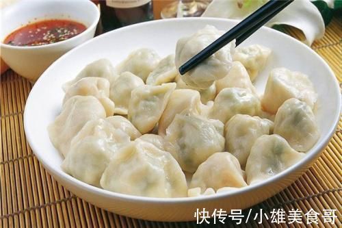 煮饺子:盖盖煮还是不盖盖煮?原来一直做错了,难怪饺子老破皮