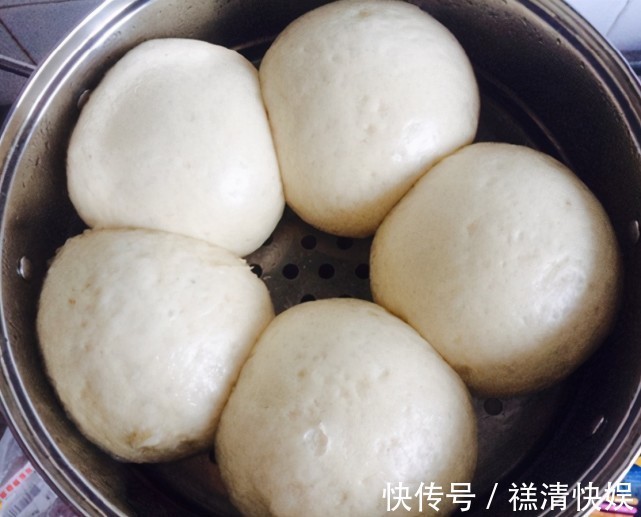 面粉|蒸馒头时要点都不对学会正确做法，又白又香！
