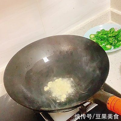 滚刀切|忙里偷个懒，轻松来一碗辣椒炒牛肉