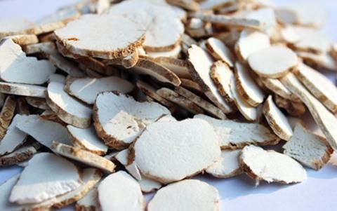 三味中药,是养生人的“长寿药”,泡水当茶喝,养身体,缓衰老