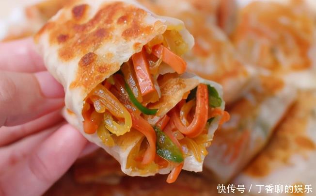  无需|无需揉面就可以做的懒人土豆丝卷饼，酥脆可口，我家孩子吃不够