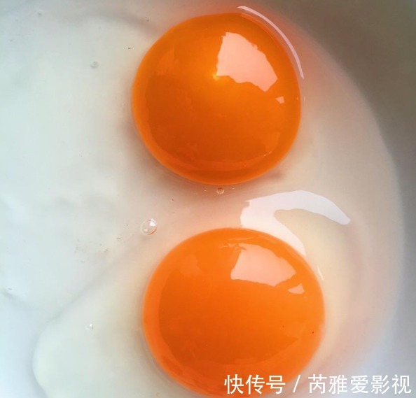 儿科医生|积食的孩子能吃蛋黄吗?73岁儿科医生:尽量少吃“2素”