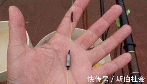 钓鱼狠招数:铅坠上拉更诱鱼,铅坠下拉更能中鱼!