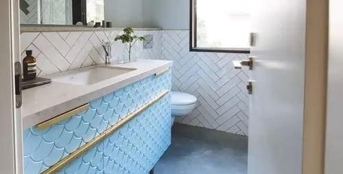 休闲区|窗边这样设计,一边悬空书桌做书房,另一边卡座做休闲区,省30平