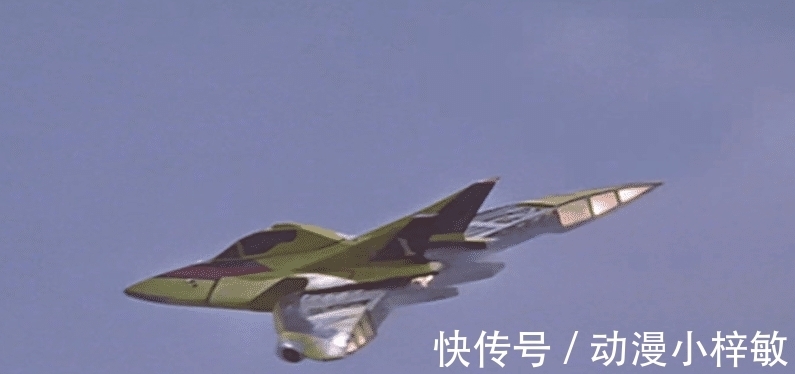 飞燕二号|迪迦奥特曼:为什么胜利队更喜欢用飞燕一号,而不是飞燕二号呢?