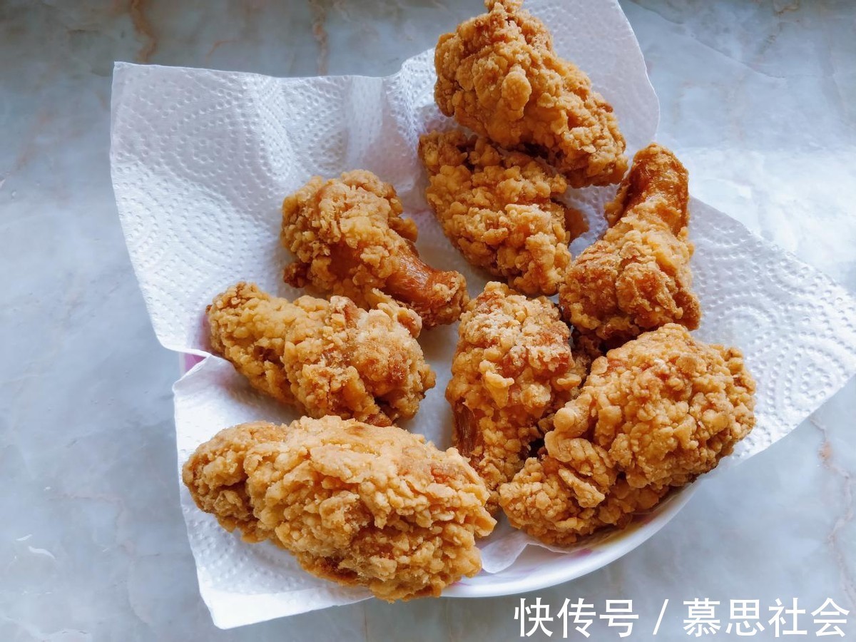 韩式|告别外卖炸鸡,想吃韩式炸鸡在家就能做,酸辣可口,吃了还想吃