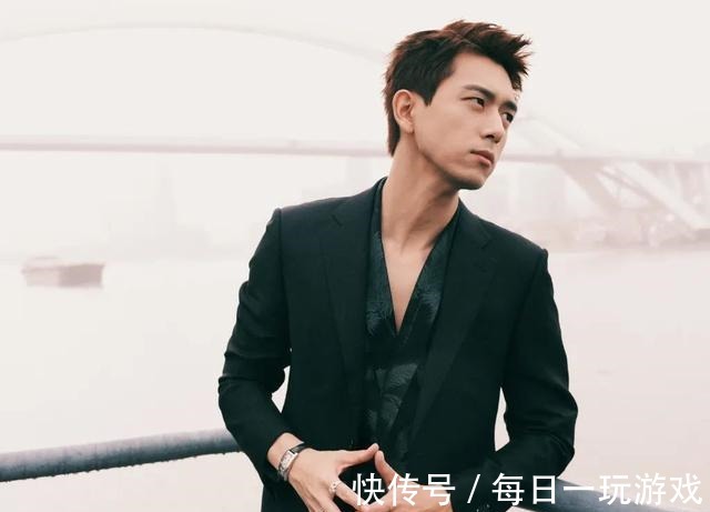 背头 2021发型怎么选这3种经典不过时,省心又好看,明星都会剪!