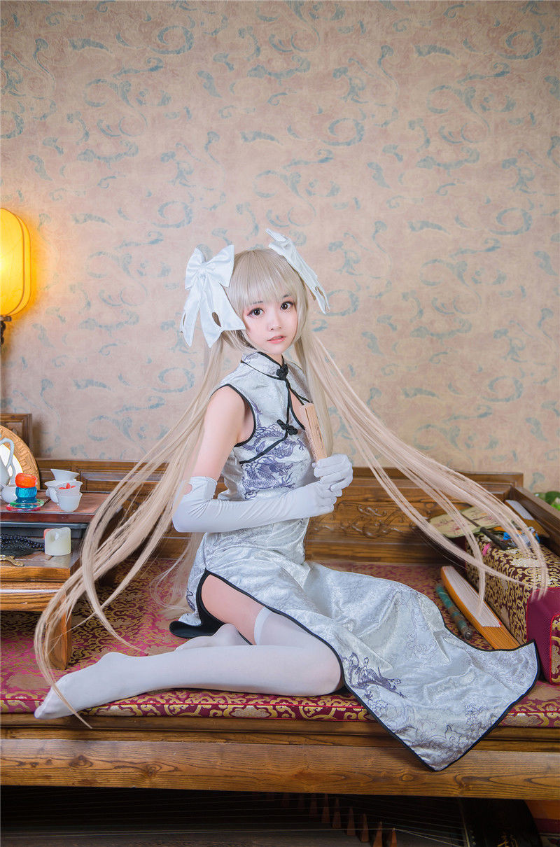 coser|清纯穹妹cos,修身旗袍绝美,白丝袜今日最佳