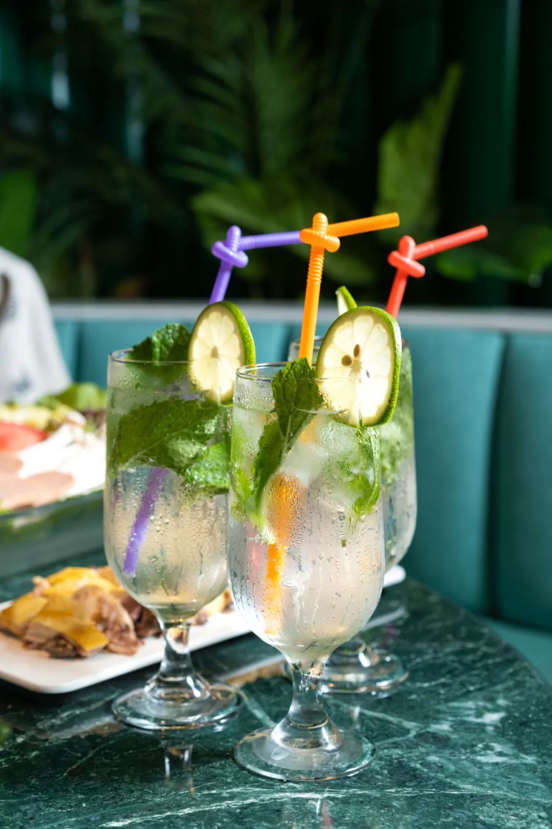  最佳|海鲜是泰式火锅的最佳伴侣，配上冬阴锅味道更鲜,默契度100%