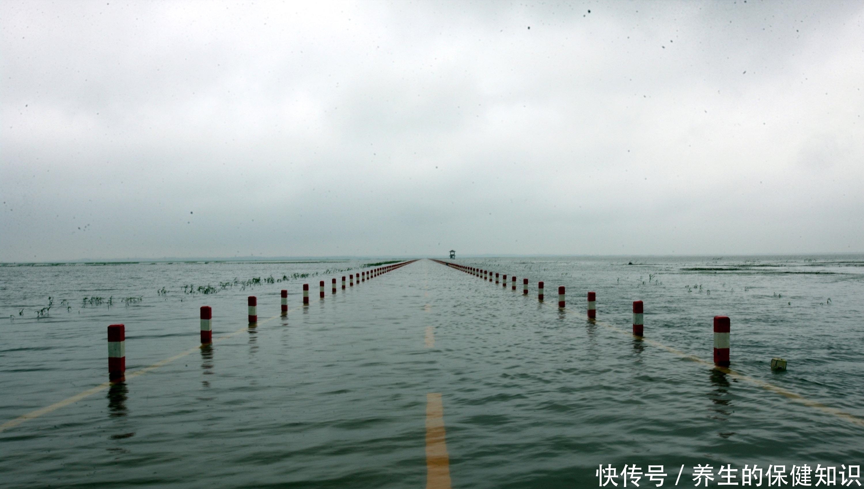 鄱阳湖洪水持续回落洪水过后，最美鄱阳湖欢迎来旅游