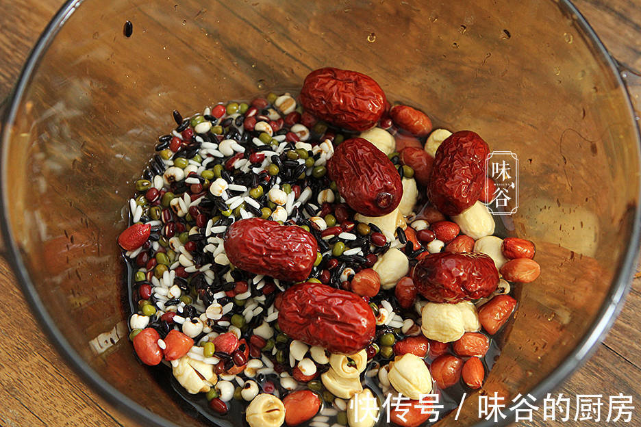 腊八节|明日腊八节,年味渐浓,记得喝这粥,香滑软糯滋补,驱寒保暖好过冬