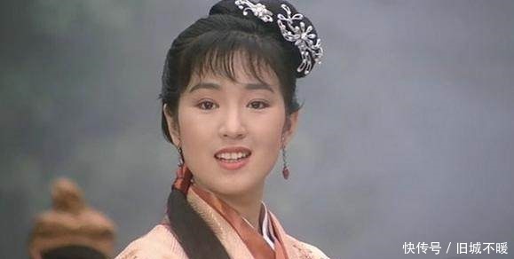 秋香比唐伯虎大20岁,还是金陵官妓头牌,被誉为“女中才子”!