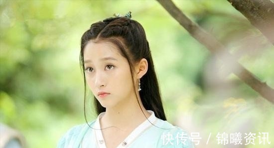 新娘子@少女出一上联:“牵牛喝水,嘴对嘴”,知府对下联,少女又羞又气