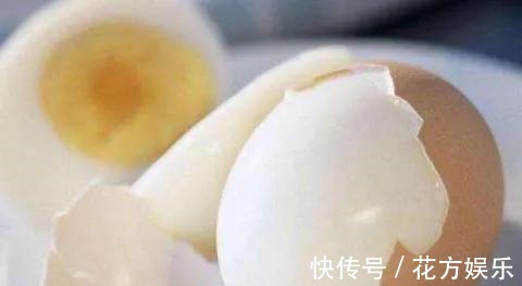 没人告诉你“激素鸡蛋”长啥样，教你2招快速辨别，赶快告诉家人