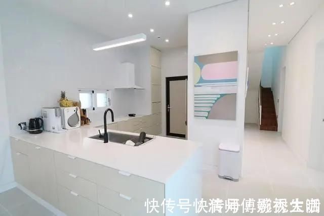 收纳|为了省钱，一家三口回农村50万盖2层楼，完工太美邻居不敢进门