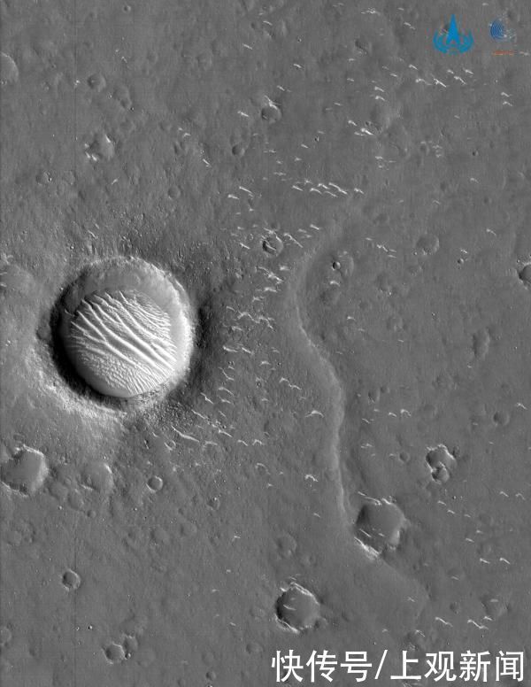 环绕器 太清晰了！天问一号这次传来的火星影像透露了啥秘密
