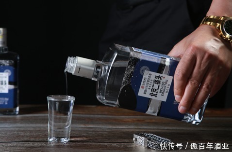 长期|白酒可以长期存放,那开瓶的白酒能放多久呢?