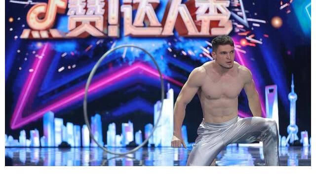 《点赞!达人秀》给心怀热爱的你,短视频达人能否救活老牌综艺?