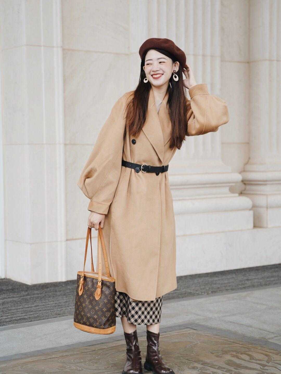 裙装|今年冬季流行“露腿”,显瘦显高还时髦,这才是女孩子该有的打扮!