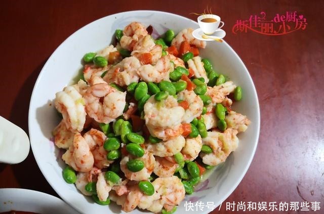 回娘家吃饭,母亲做了8道菜满满一桌,还是娘最疼人,网友羡慕