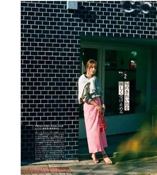 春天有这个“高级色”,就够你穿出优雅文艺风格!