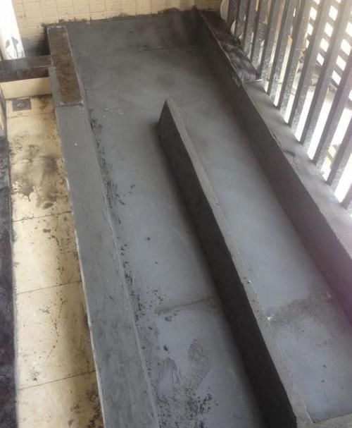 鱼池|在阳台上砌个鱼池,成本只花200元,亲戚朋友们都眼红了