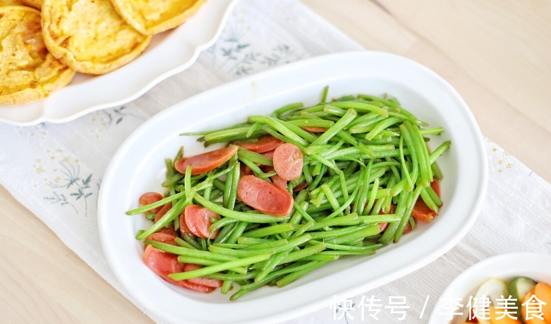 皇帝|夏天多吃皇帝菜，祛暑增食欲，3块钱买一把，简单炒一炒，香得很