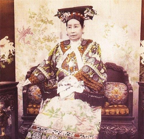 遵守|中国一家族,400年从未衰败,12代子孙皆为富豪,只因遵守4句家训