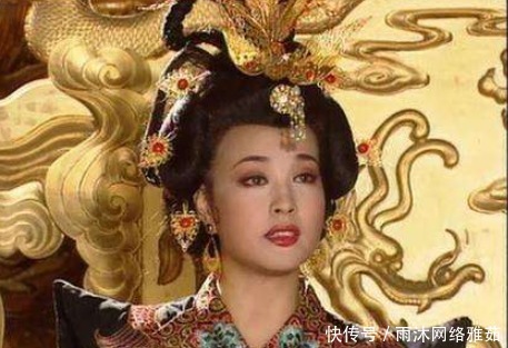 狗血淋头|臣子揭露皇后丑闻,把皇后骂得狗血淋头,皇后还大赞:写得好