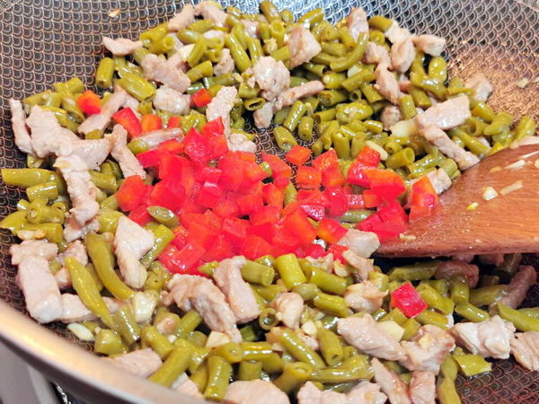  好不好|酸豆角好不好吃,关键在处理方式,用对方法,咸中带香又下饭