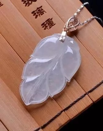 翡翠挂绳搭配全攻略,收藏这一篇就够了