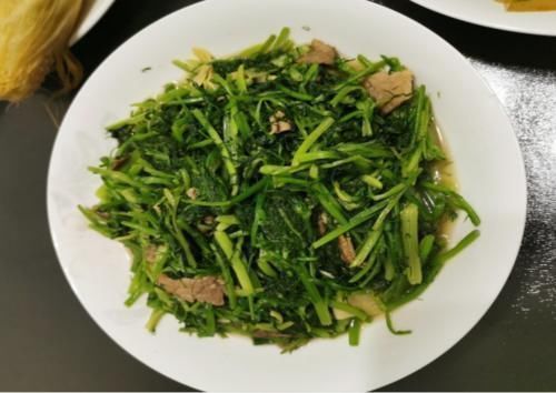 湿气最怕“这道菜”,简单炒一炒,湿气没了,身体更轻松了