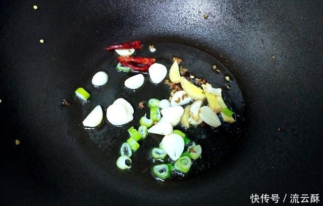 好吃|深秋,遇此菜要买点,3块钱一斤,素炒比肉好吃,再过几天就没了