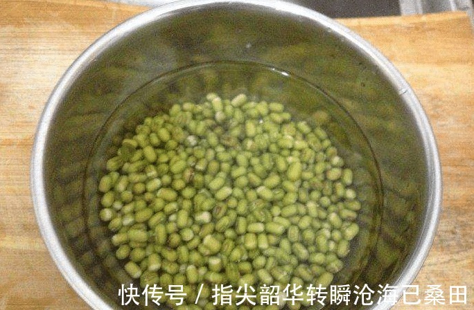 脆嫩|刚知道，原来发豆芽真简单，3天就能吃，脆嫩新鲜，比买的还好