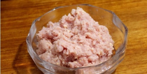 原来火腿肠的做法这么简单,学会后再也不用买着吃了,太香了