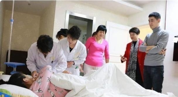 婆婆|“别让亲妈照顾自己坐月子”,90后新手宝妈的话,引起网友共鸣