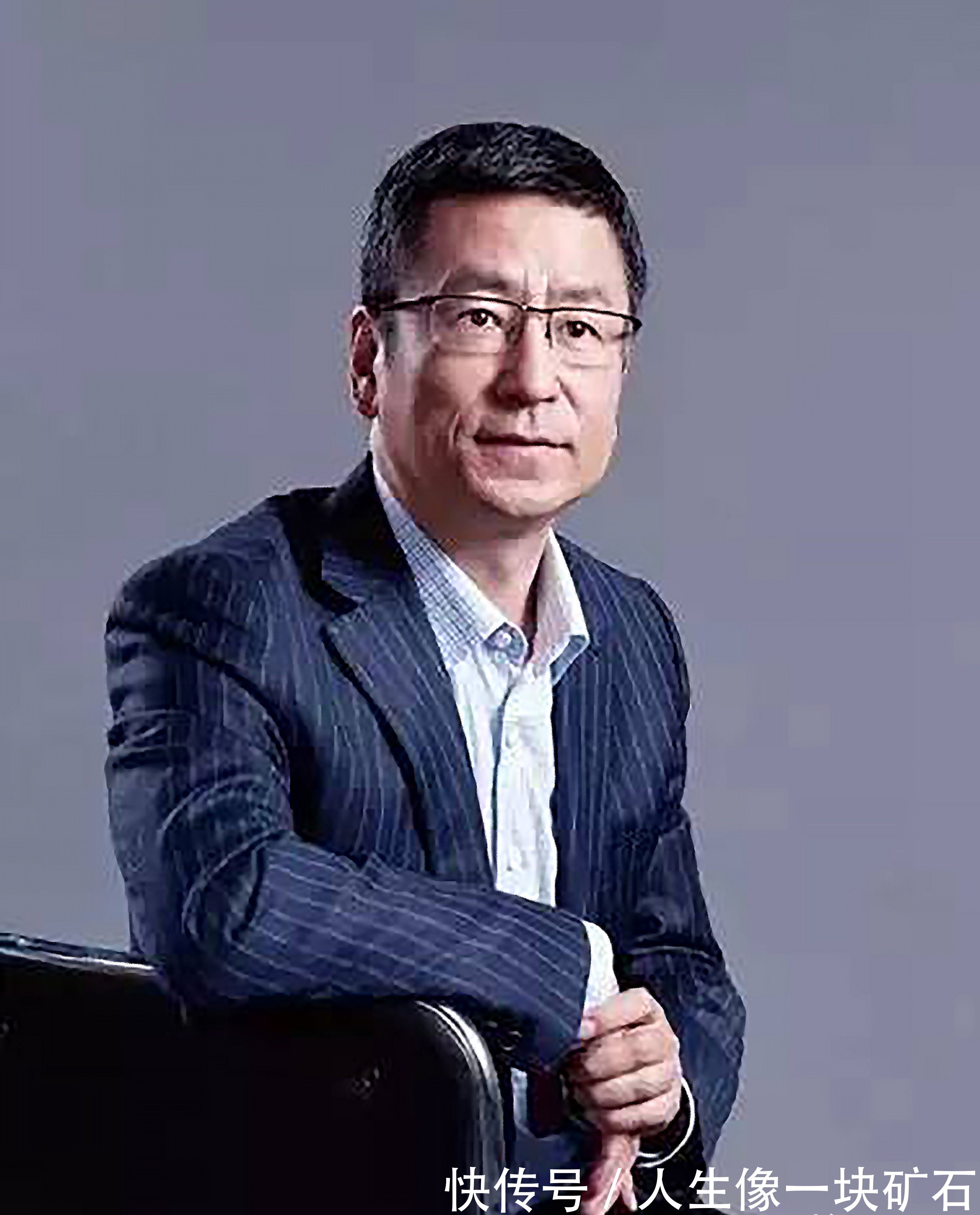 中国周刊|著名主持人白岩松，14幅精美书法展，网友：不愧是央视的大才子